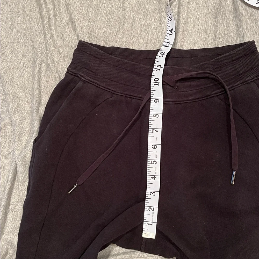 Lululemon Scuba High-Rise Cropped Jogger Black size 4 - Picture 11 of 12